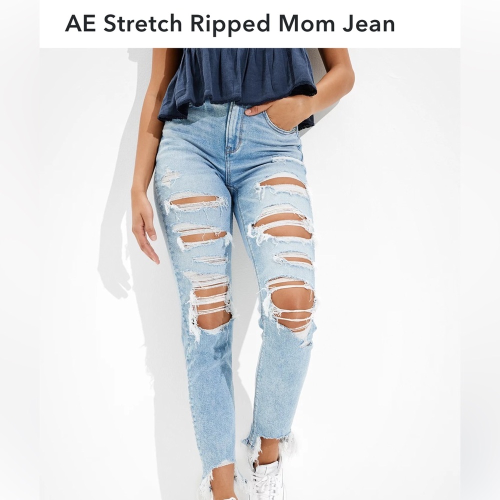 American Eagle Outfitters Blue Boyfriend Jeans Distressed